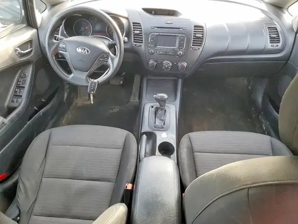 KNAFX4A63G5526620 2016 KIA FORTE - Image 8