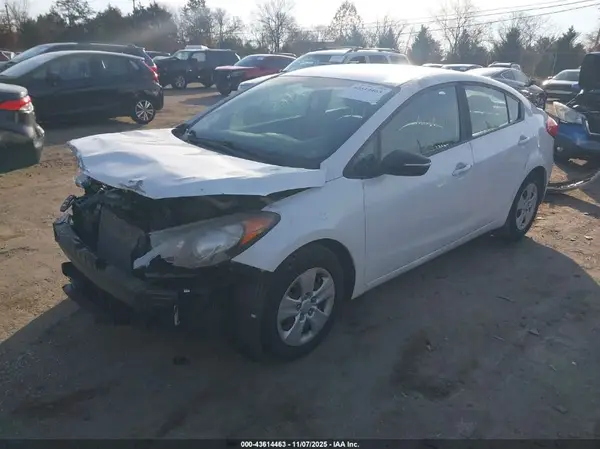KNAFX4A63G5527251 2016 KIA FORTE - Image 2