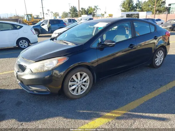 KNAFX4A63G5527265 2016 KIA FORTE - Image 2