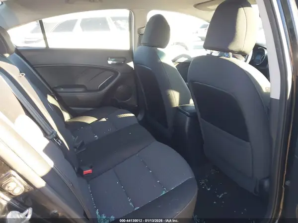 KNAFX4A63G5527265 2016 KIA FORTE - Image 8