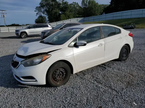 KNAFX4A63G5532417 2016 KIA FORTE - Image 1