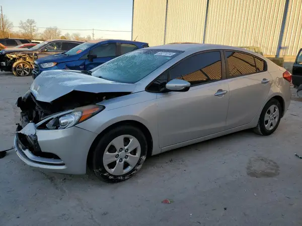 KNAFX4A63G5532630 2016 KIA FORTE - Image 1