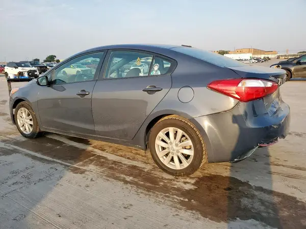 KNAFX4A63G5551727 2016 KIA FORTE - Image 2