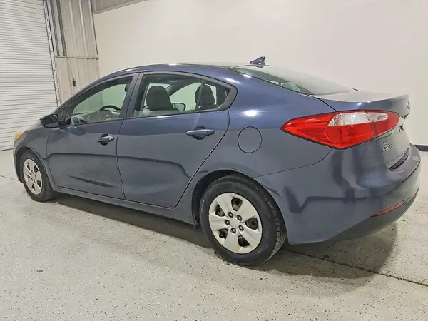 KNAFX4A63G5553042 2016 KIA FORTE - Image 2