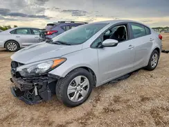 KNAFX4A63G5555826 2016 KIA FORTE