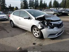 KNAFX4A63G5558242 2016 KIA FORTE