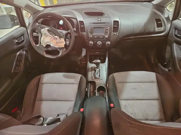KNAFX4A63G5558323 2016 KIA FORTE - Image 8