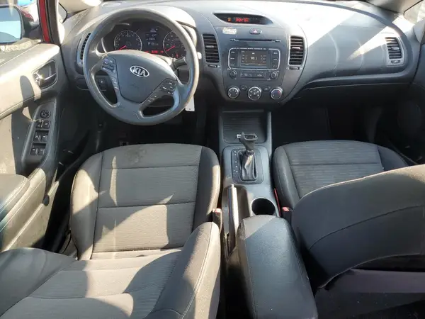 KNAFX4A63G5561903 2016 KIA FORTE - Image 8