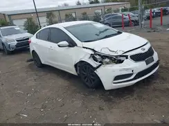 KNAFX4A63G5563828 2016 KIA FORTE