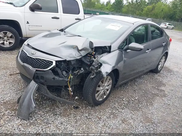 KNAFX4A63G5567832 2016 KIA FORTE - Image 2