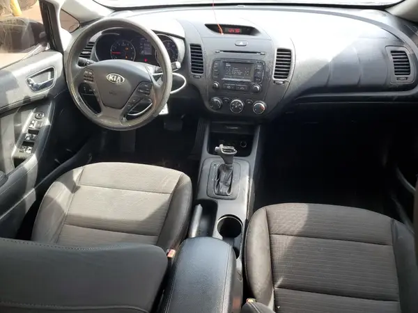 KNAFX4A63G5572884 2016 KIA FORTE - Image 8