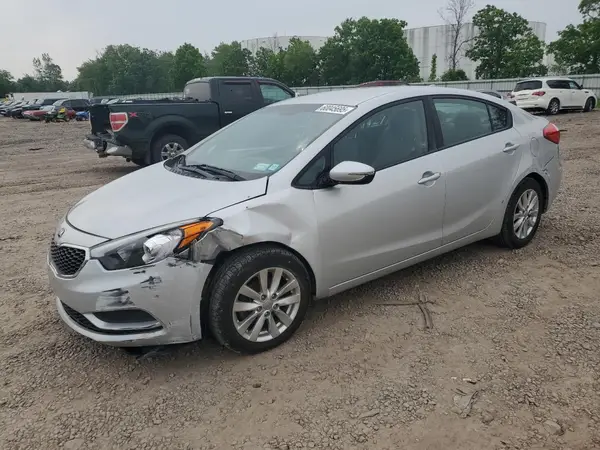 KNAFX4A63G5584081 2016 KIA FORTE - Image 1