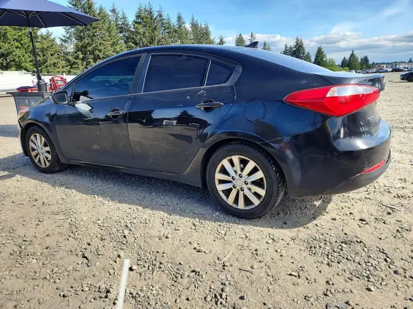 KNAFX4A63G5590575 2016 KIA FORTE - Image 2