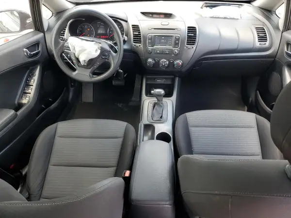 KNAFX4A63G5592794 2016 KIA FORTE - Image 8