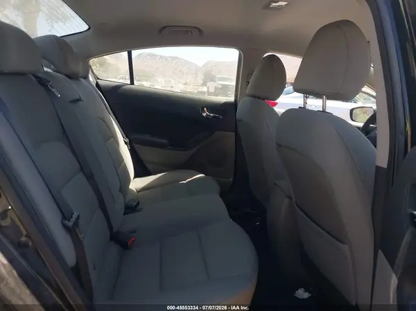 KNAFX4A63G5594898 2016 KIA FORTE - Image 8