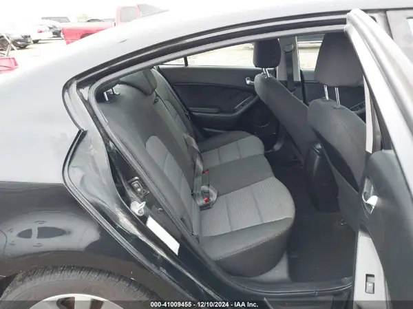 KNAFX4A63G5596439 2016 KIA FORTE - Image 8