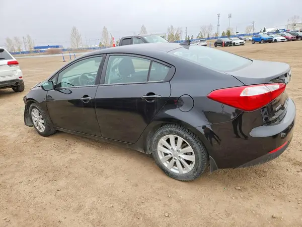 KNAFX4A63G5608699 2016 KIA FORTE - Image 2