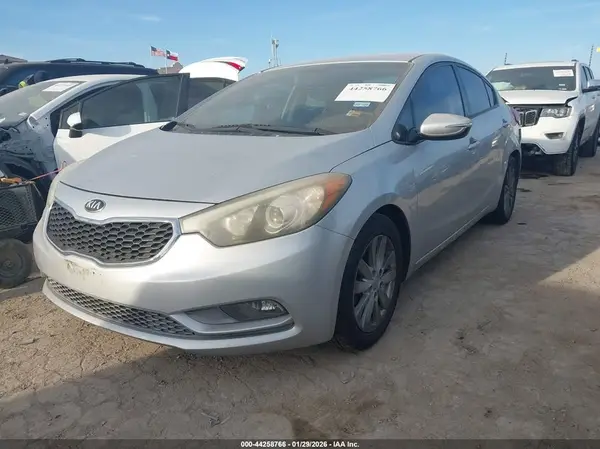 KNAFX4A64G5443505 2016 KIA FORTE - Image 2