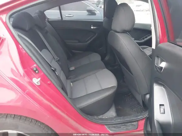 KNAFX4A64G5446386 2016 KIA FORTE - Image 8