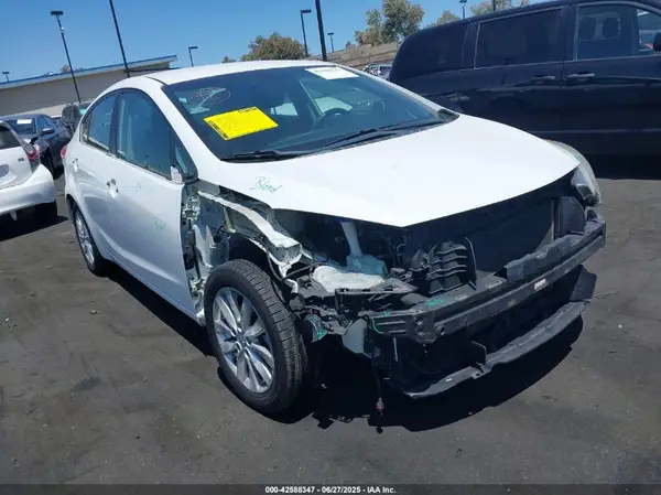 KNAFX4A64G5449935 2016 KIA FORTE - Image 1