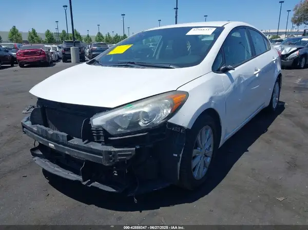 KNAFX4A64G5449935 2016 KIA FORTE - Image 2