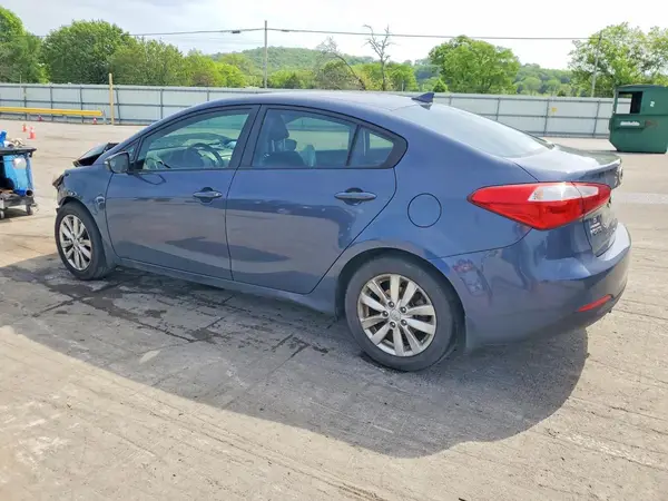 KNAFX4A64G5477752 2016 KIA FORTE - Image 2