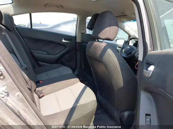 KNAFX4A64G5500253 2016 KIA FORTE - Image 8