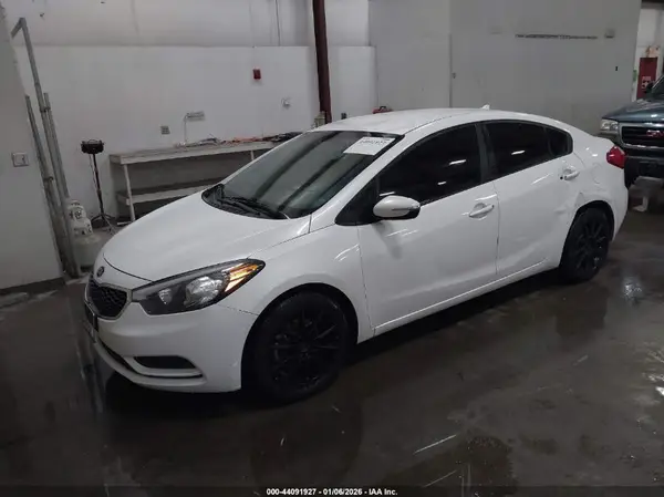 KNAFX4A64G5514251 2016 KIA FORTE - Image 2