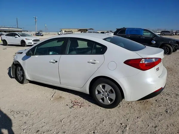 KNAFX4A64G5518588 2016 KIA FORTE - Image 2
