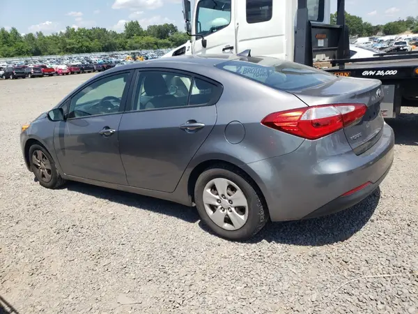 KNAFX4A64G5522317 2016 KIA FORTE - Image 2