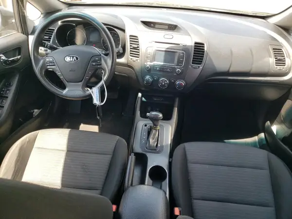 KNAFX4A64G5522317 2016 KIA FORTE - Image 8