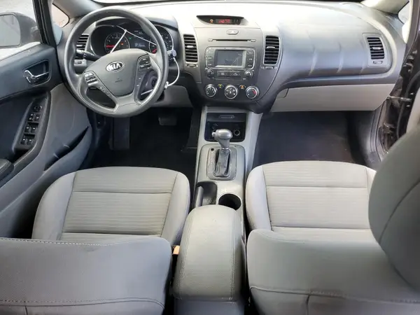 KNAFX4A64G5528120 2016 KIA FORTE - Image 8
