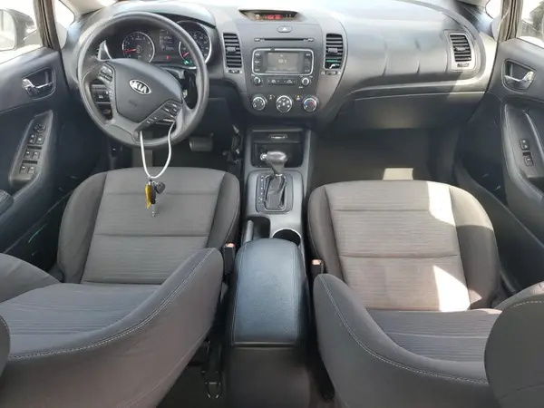 KNAFX4A64G5537996 2016 KIA FORTE - Image 8