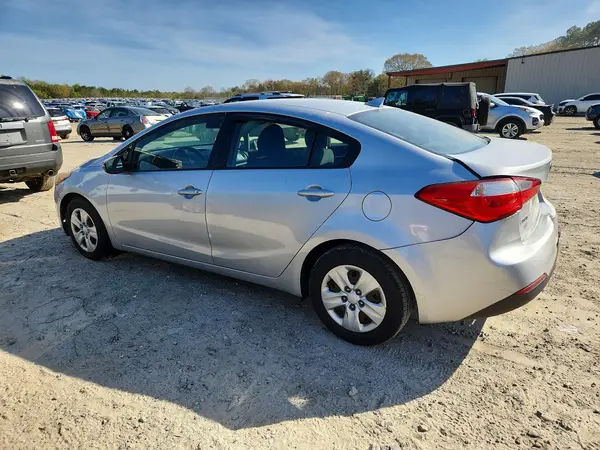KNAFX4A64G5540302 2016 KIA FORTE - Image 2