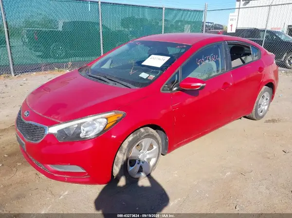 KNAFX4A64G5540946 2016 KIA FORTE - Image 2