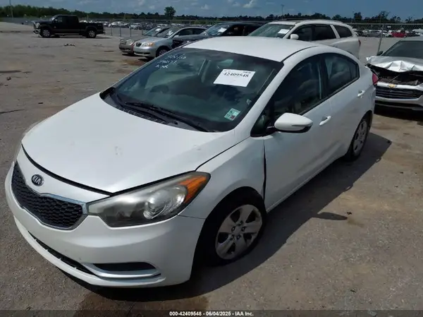KNAFX4A64G5542177 2016 KIA FORTE - Image 2