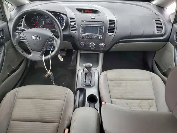 KNAFX4A64G5553230 2016 KIA FORTE - Image 8