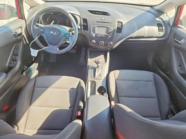 KNAFX4A64G5554913 2016 KIA FORTE - Image 8