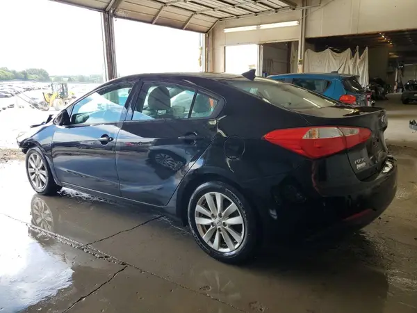KNAFX4A64G5569010 2016 KIA FORTE - Image 2