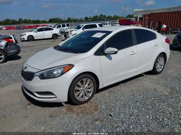 KNAFX4A64G5575387 2016 KIA FORTE - Image 2