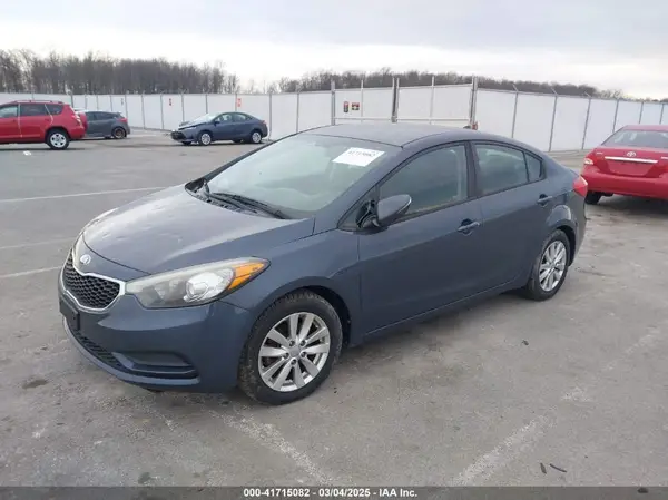 KNAFX4A64G5592898 2016 KIA FORTE - Image 2