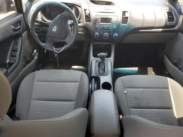 KNAFX4A65G5437986 2016 KIA FORTE - Image 8