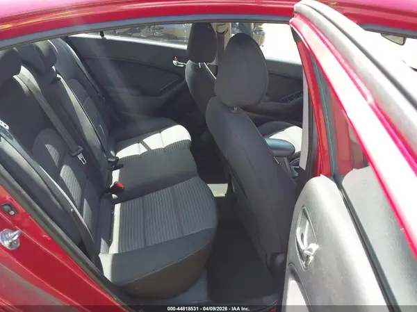 KNAFX4A65G5439141 2016 KIA FORTE - Image 8