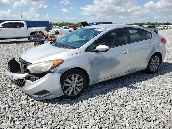 KNAFX4A65G5460751 2016 KIA FORTE - Image 1