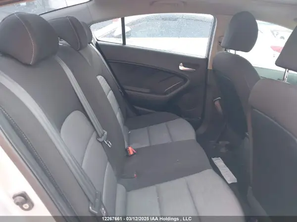 KNAFX4A65G5465500 2016 KIA FORTE - Image 8