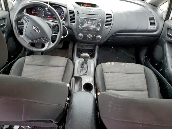 KNAFX4A65G5470325 2016 KIA FORTE - Image 8