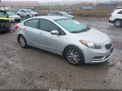 KNAFX4A65G5477498 2016 KIA FORTE