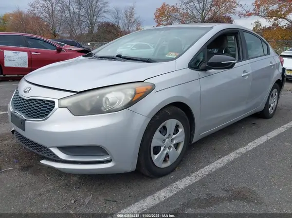 KNAFX4A65G5497539 2016 KIA FORTE - Image 2