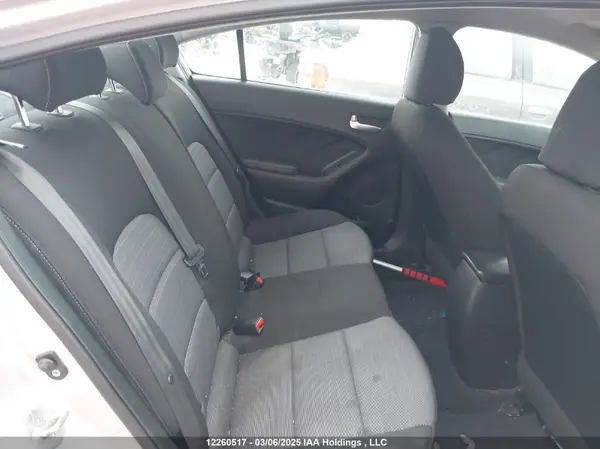 KNAFX4A65G5497654 2016 KIA FORTE - Image 8
