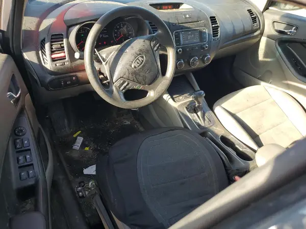 KNAFX4A65G5497752 2016 KIA FORTE - Image 8